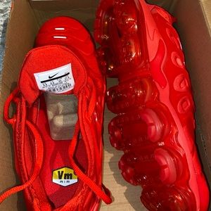 Nike Vapor max plus, 9.5, red